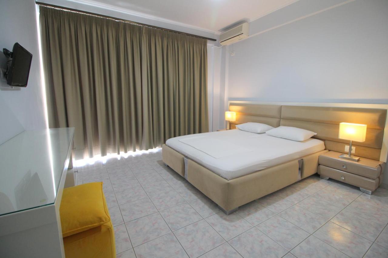 Murati Suites Sarandë 外观 照片