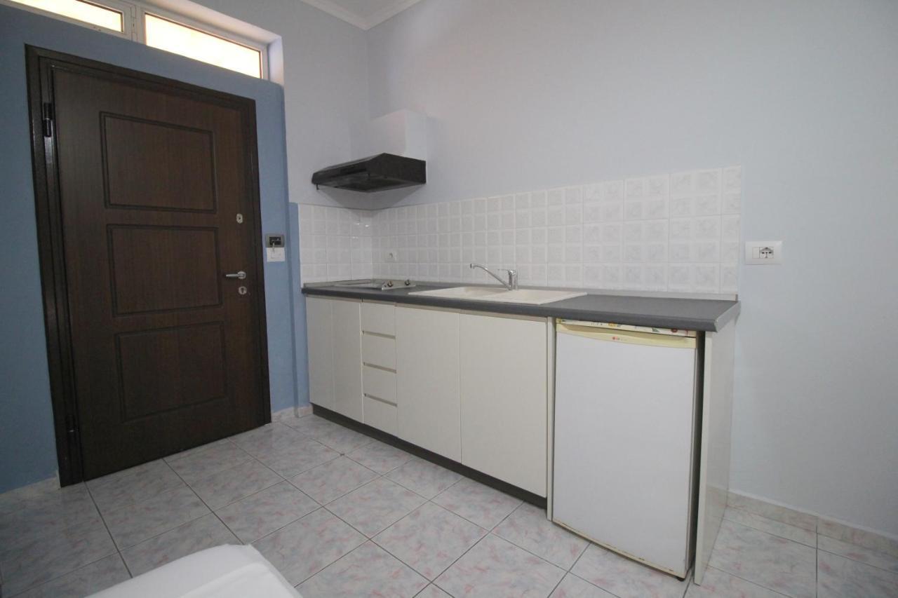 Murati Suites Sarandë 外观 照片