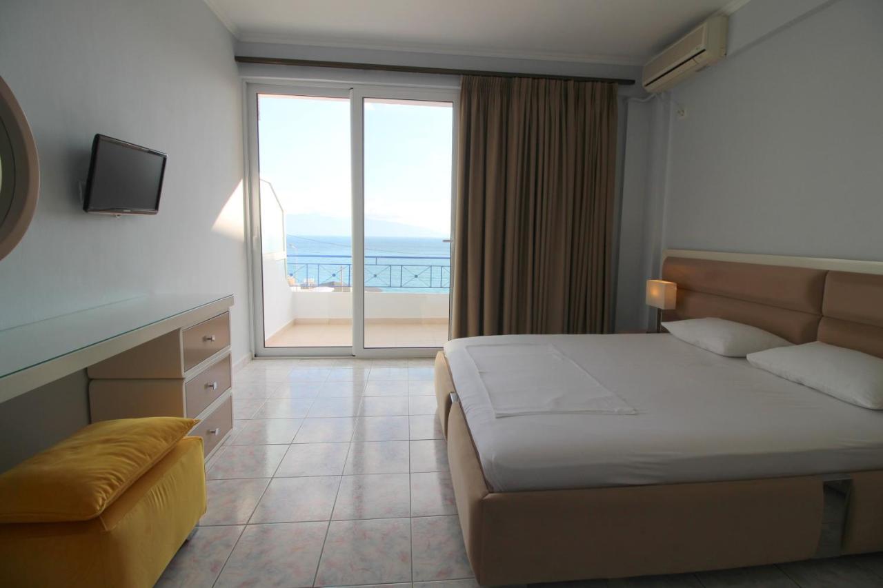Murati Suites Sarandë 外观 照片