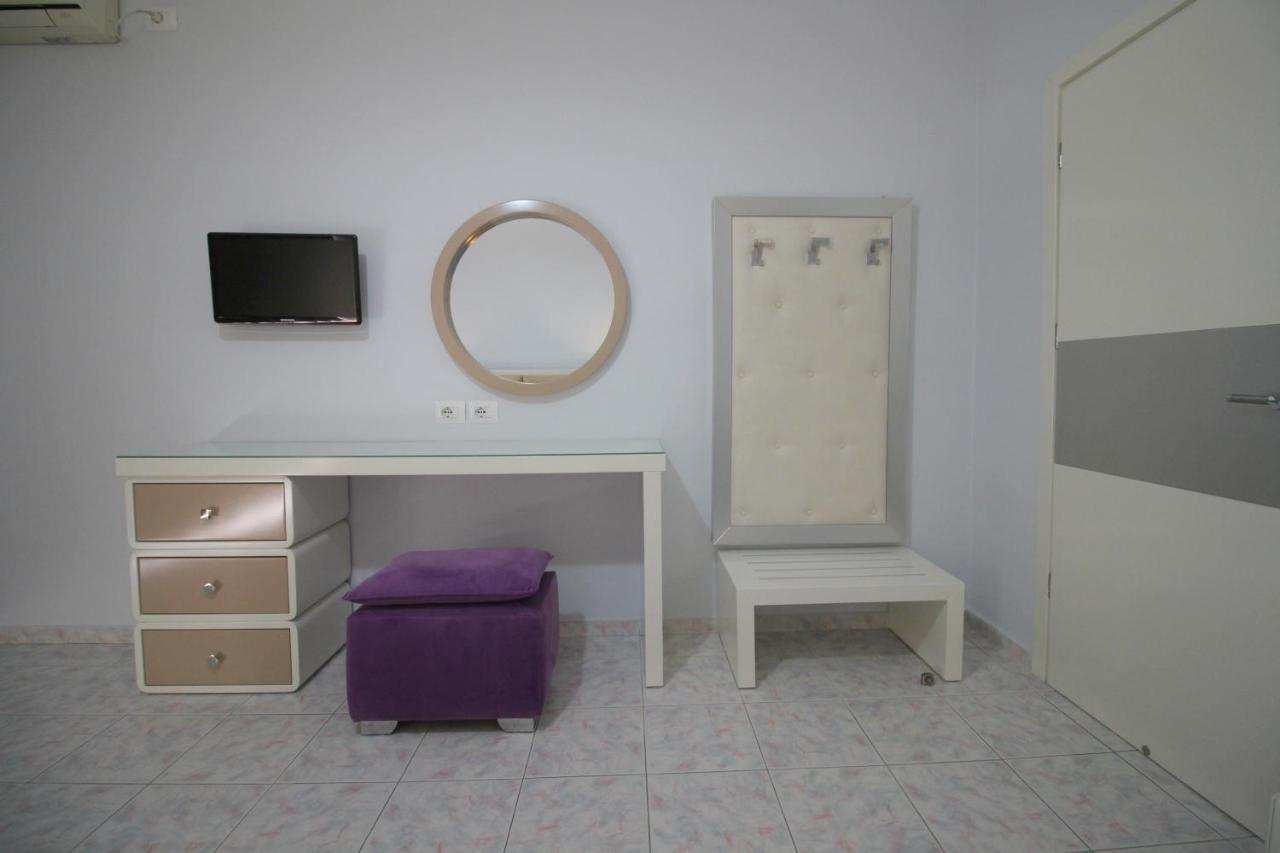 Murati Suites Sarandë 外观 照片