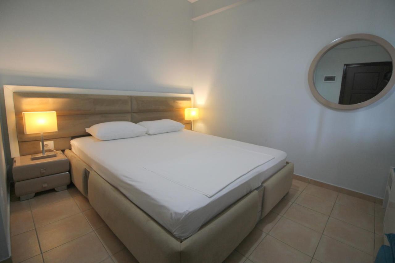 Murati Suites Sarandë 外观 照片