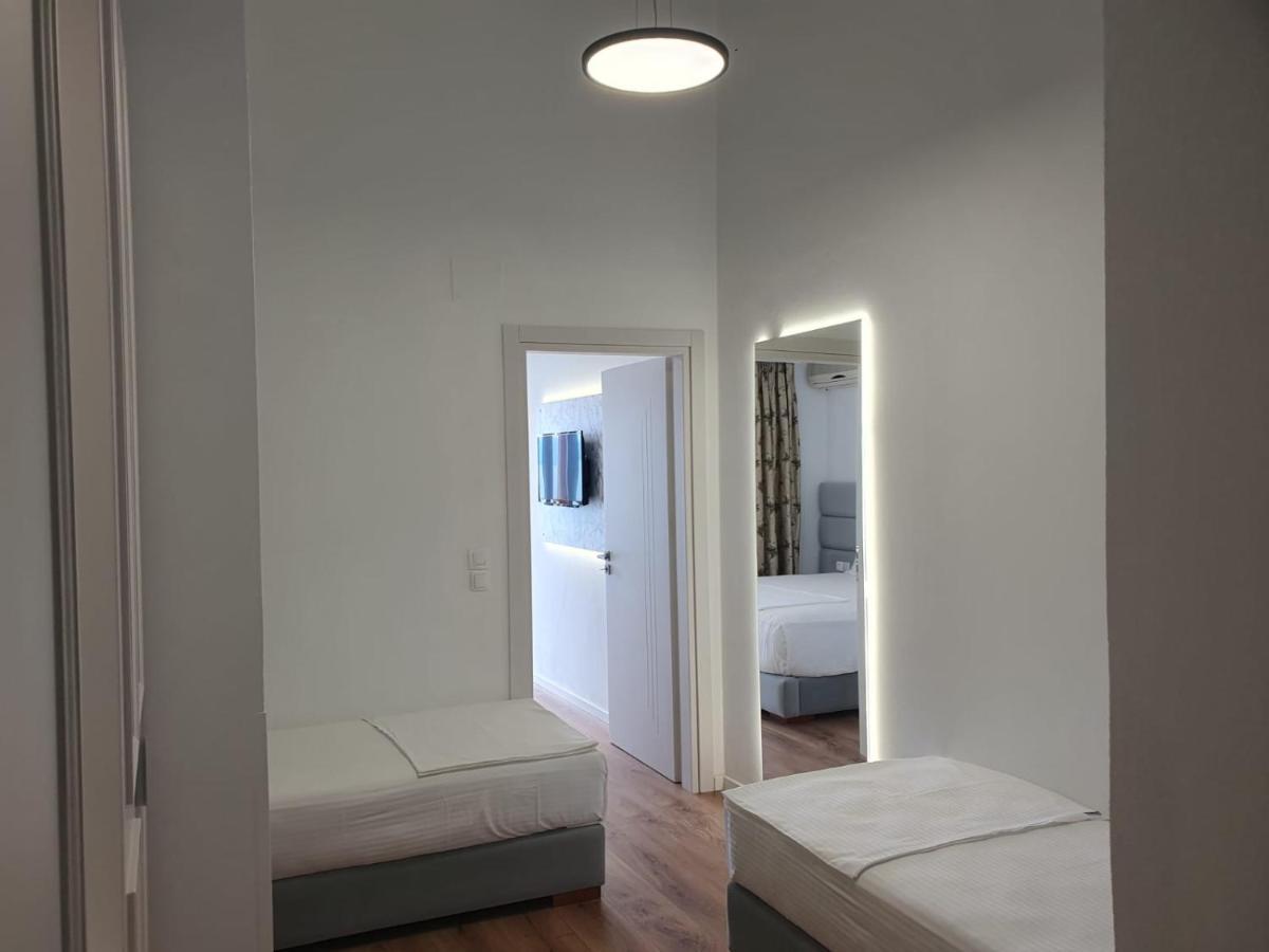 Murati Suites Sarandë 外观 照片